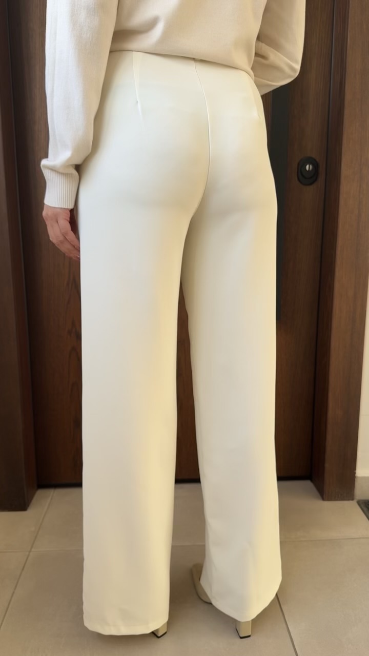 Παντελονα-Εκρου