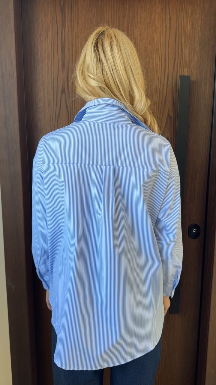 Ριγέ πουκάμισο με σχέδιο στους ώμους